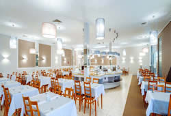 Hotel AKCES Kolberger Deep Restaurant
